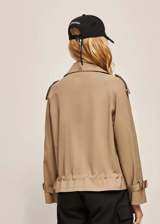 Shopnory | Doppelreihiger Trenchcoat für Damen - formelle und lässige Jacke
