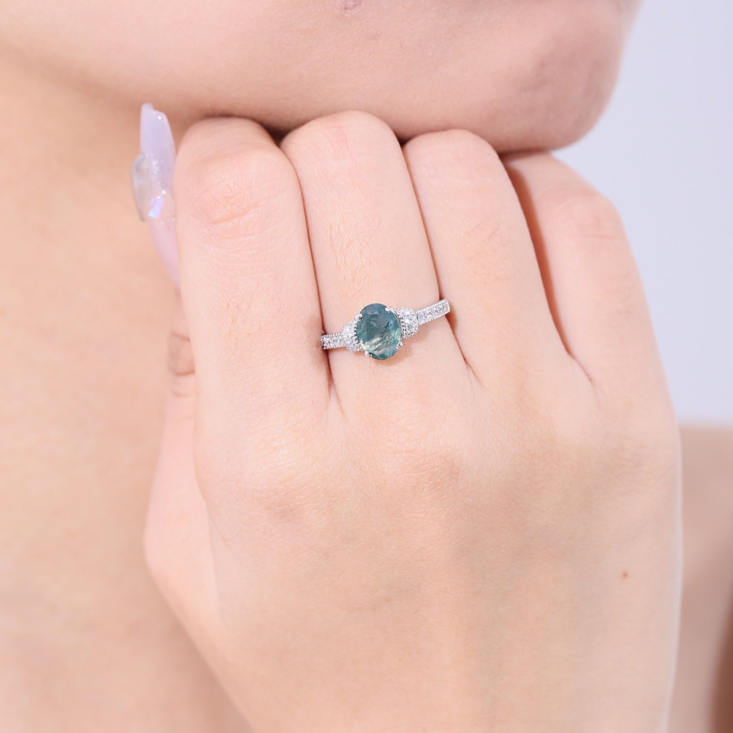 Silberner Moosachat-Ring im Art-Deco-Stil mit ovalem Pavé-Fassung | Shop Nory