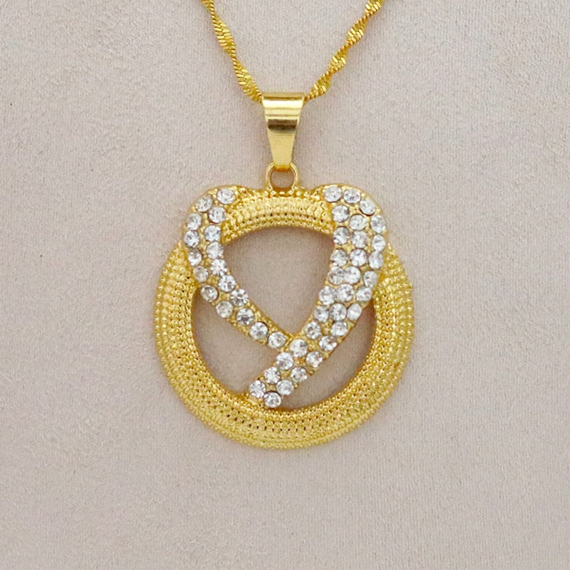 Gold Runde Cutout Offene Herz Kristall Ohrringe & Anhänger Twist Kette Set | Shop Nory
