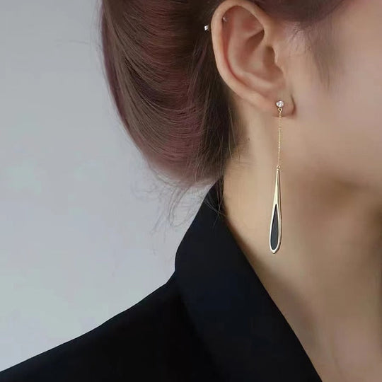 Lange Quaste | Lange Ohrringe mit schwarzer Quaste für Frauen | Shop Nory