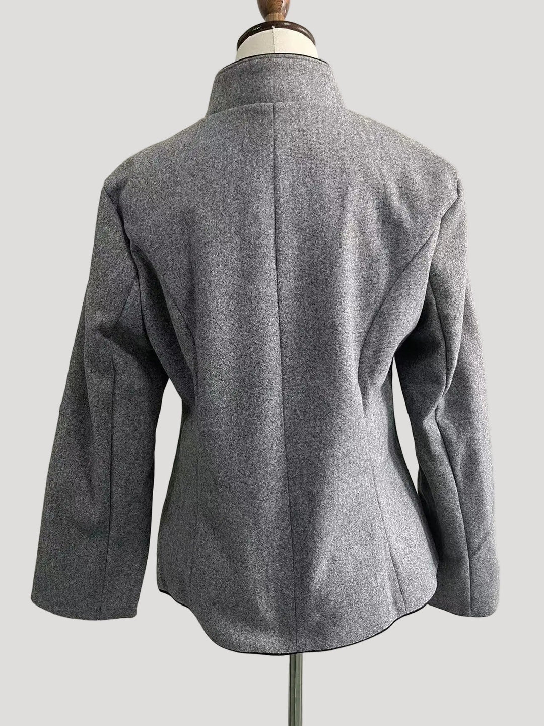 Damen Kurzjacke mit Mehrknopfleiste und Farbakzenten | ShopNory
