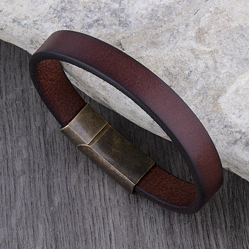 Robuste Lederarmband mit Messingschließe
