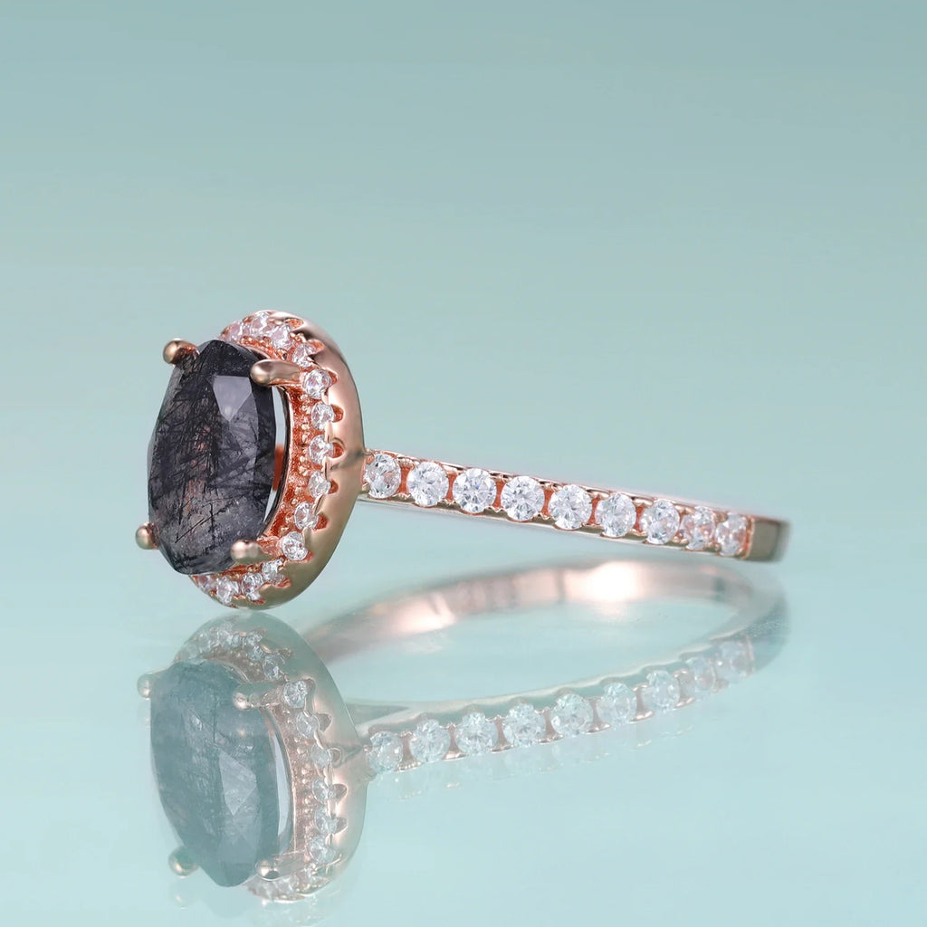 Rutilquarz-Ehering, ovaler Schliff, natürlicher schwarzer Rutilquarz-Halo-Verlobungsring | Shop Nory