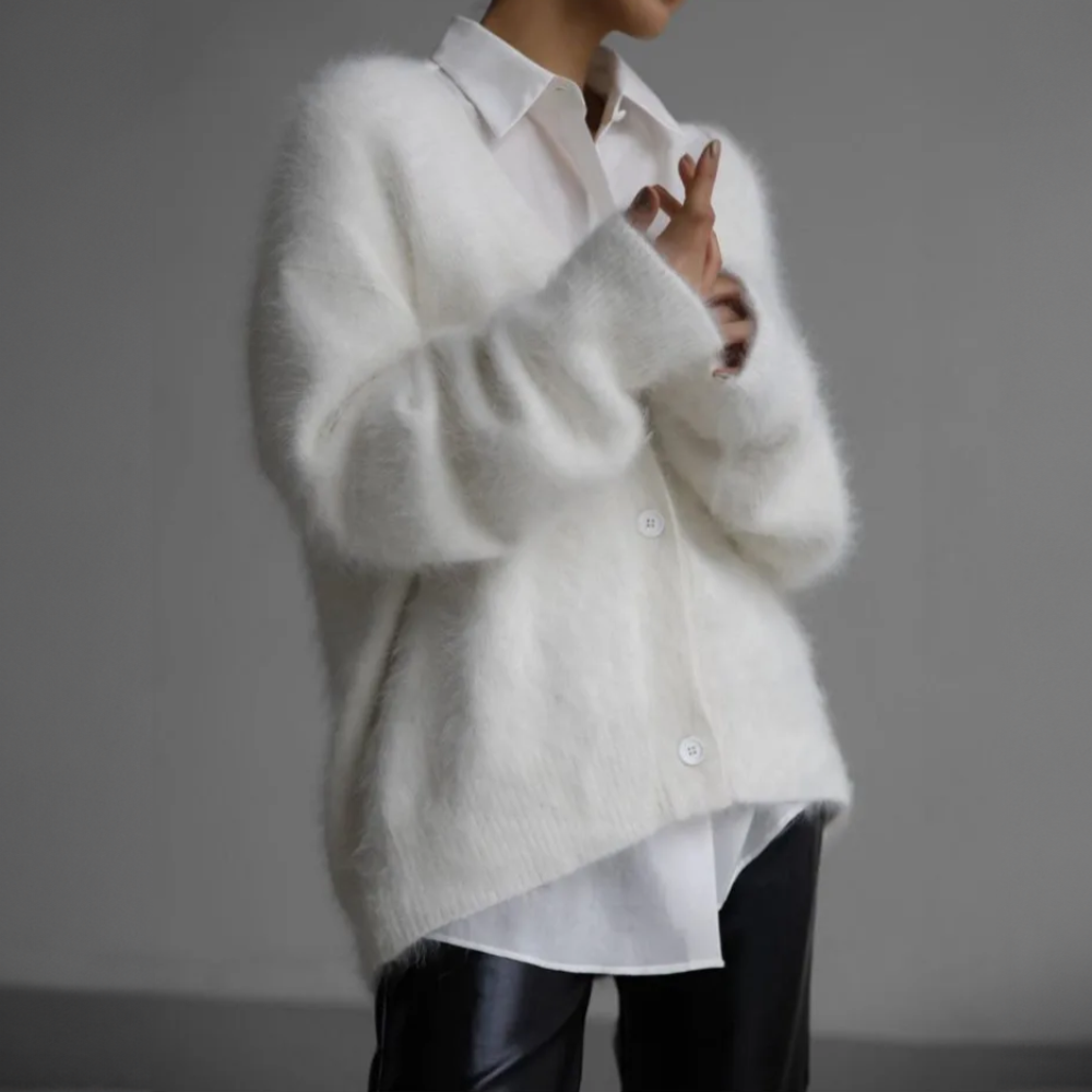 Feine Strickjacke