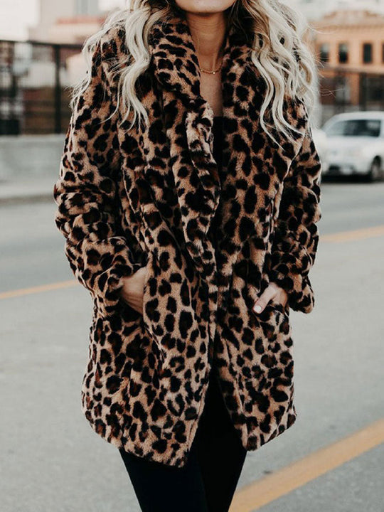 Leopard Wintermantel