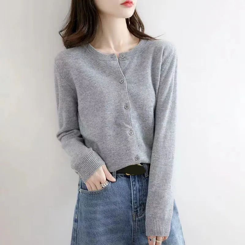 Klassische Strickjacke