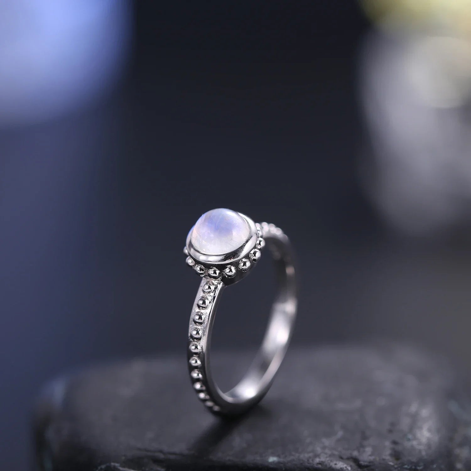 Rohmondsteinring zart und klein | Shop Nory