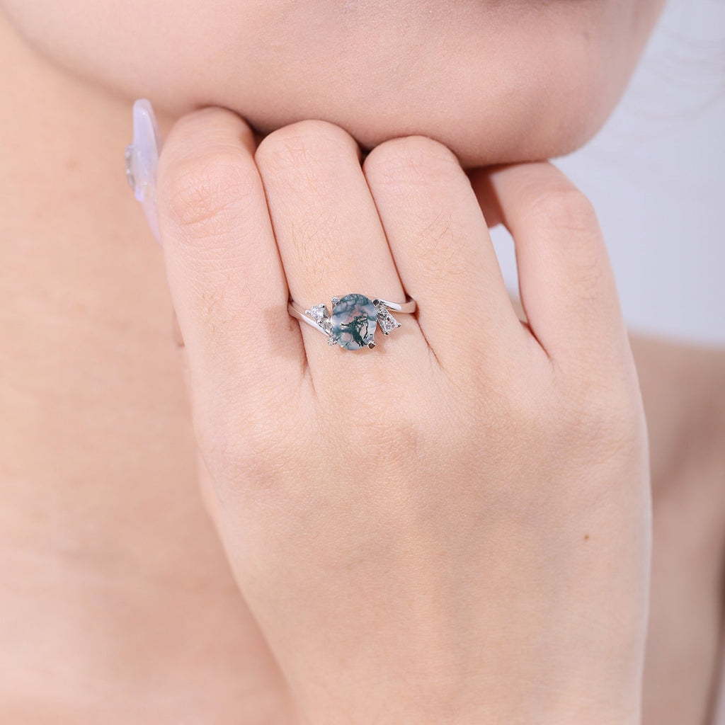 Ring aus echtem Moosachat in ovaler Form in Silber | Shop Nory