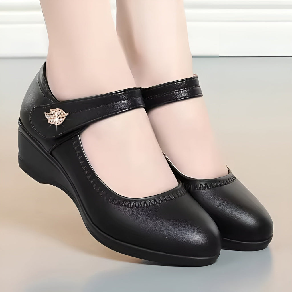 Klassische Damen-Lederschuhe, weich & stilvoll