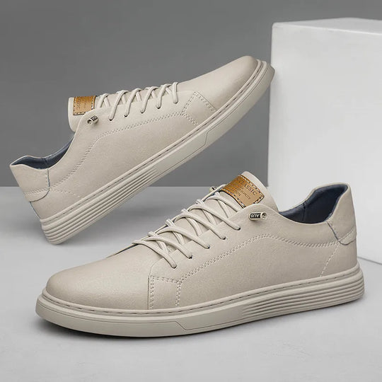 Stilvolle Sneaker für Alltag & Büro