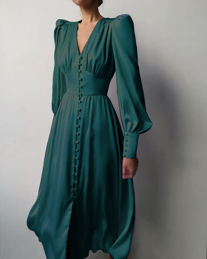 Elegante Satinkleider für Frühling und Sommer