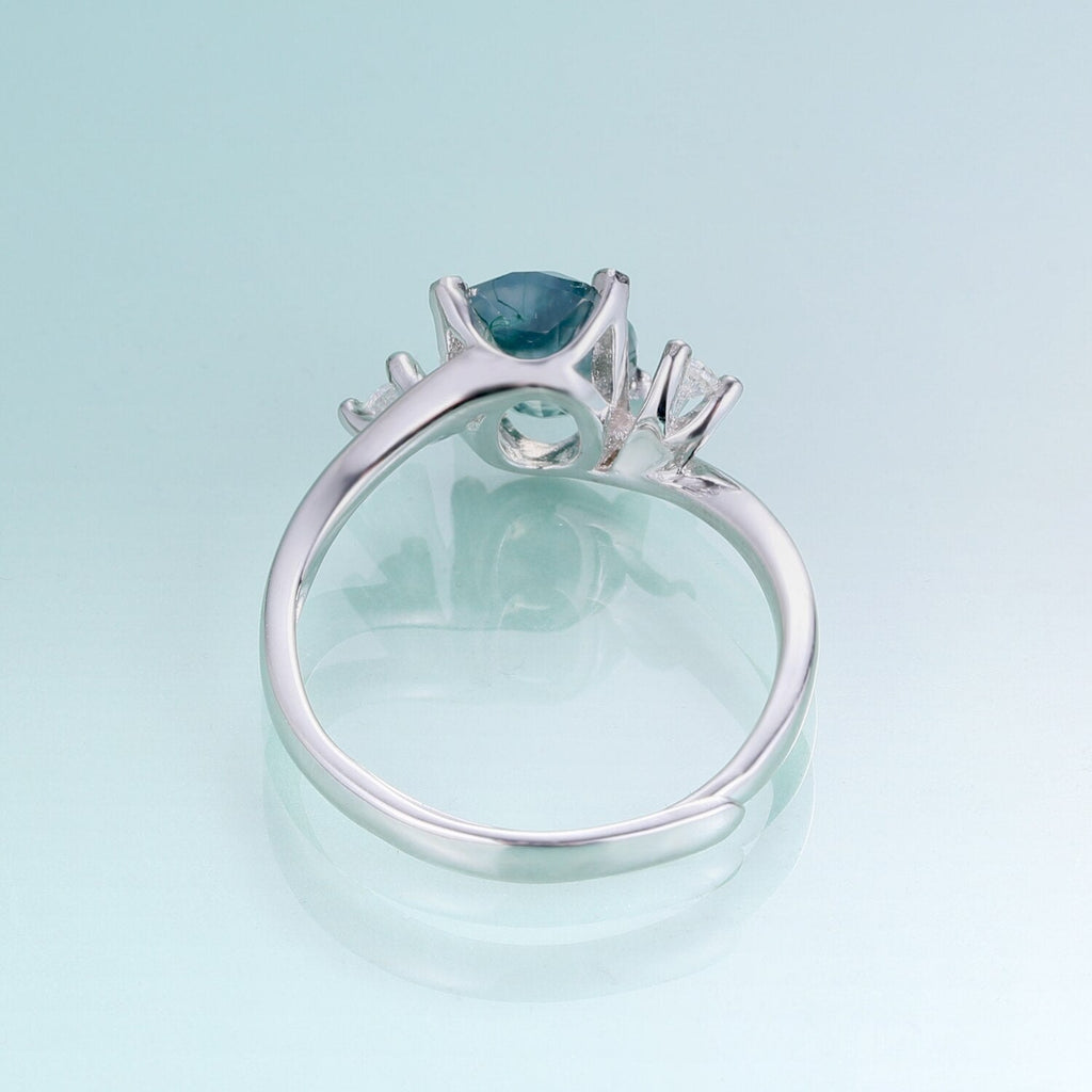 Ring aus echtem Moosachat in ovaler Form in Silber | Shop Nory