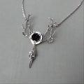 Schwarze Rose Äste Raben Schädel Silber Halskette | Shop Nory