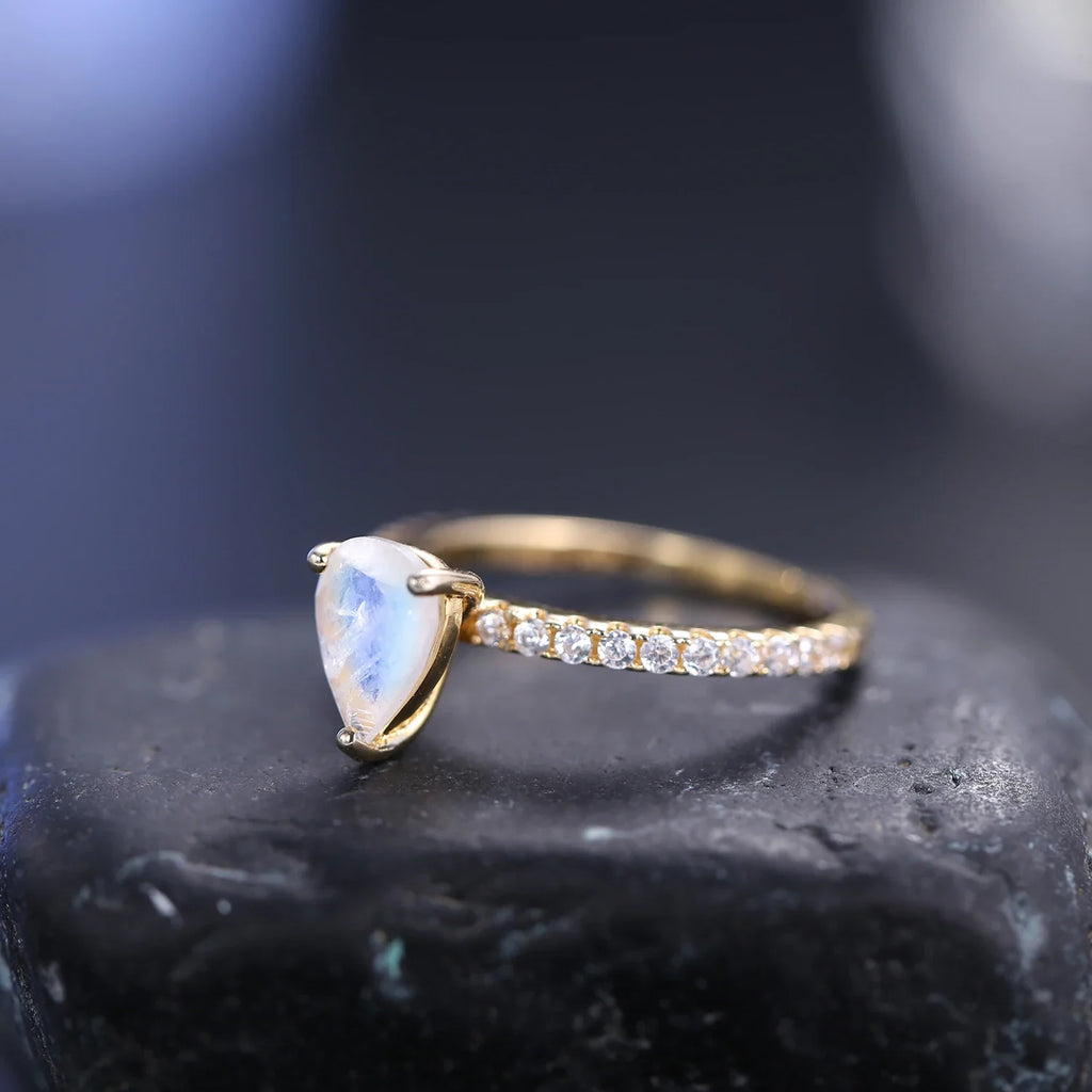 Tropfenförmiger Mondstein-Ring aus Sterlingsilber mit Mondstein-Versprechensring | Shop Nory