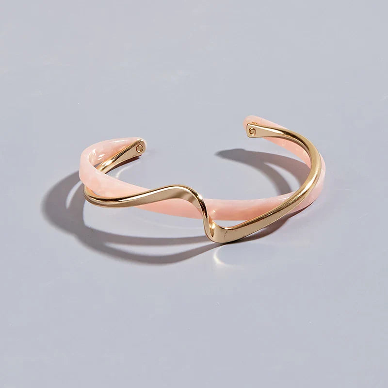 Elegante geometrische Metallarmbänder für Frauen | Shop Nory