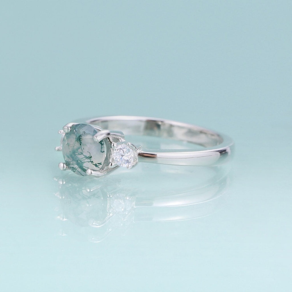 Grüner Moosachat-Ring, klassischer Verlobungsring mit drei Steinen in Silber | Shop Nory