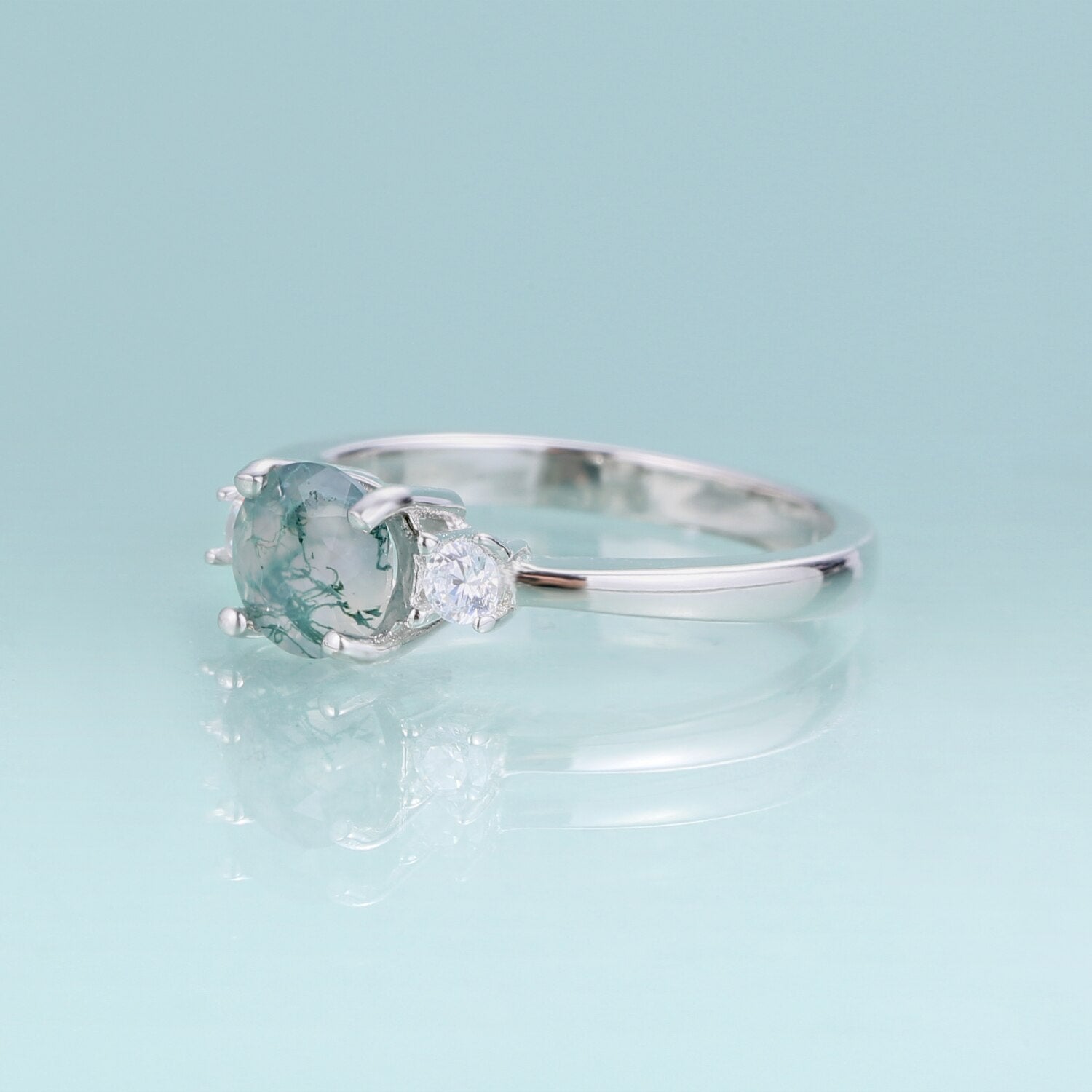 Grüner Moosachat-Ring, klassischer Verlobungsring mit drei Steinen in Silber | Shop Nory