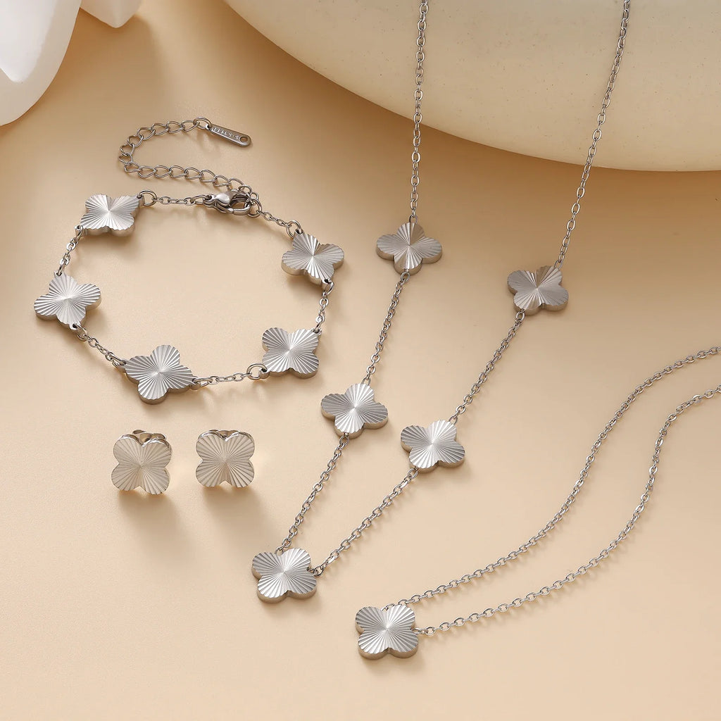 Chic Edelstahl Kleeblatt Schmuckset | Shop Nory