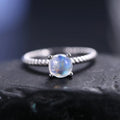 Echter Mondsteinring aus zierlichem und schlichtem Sterlingsilber | Shop Nory
