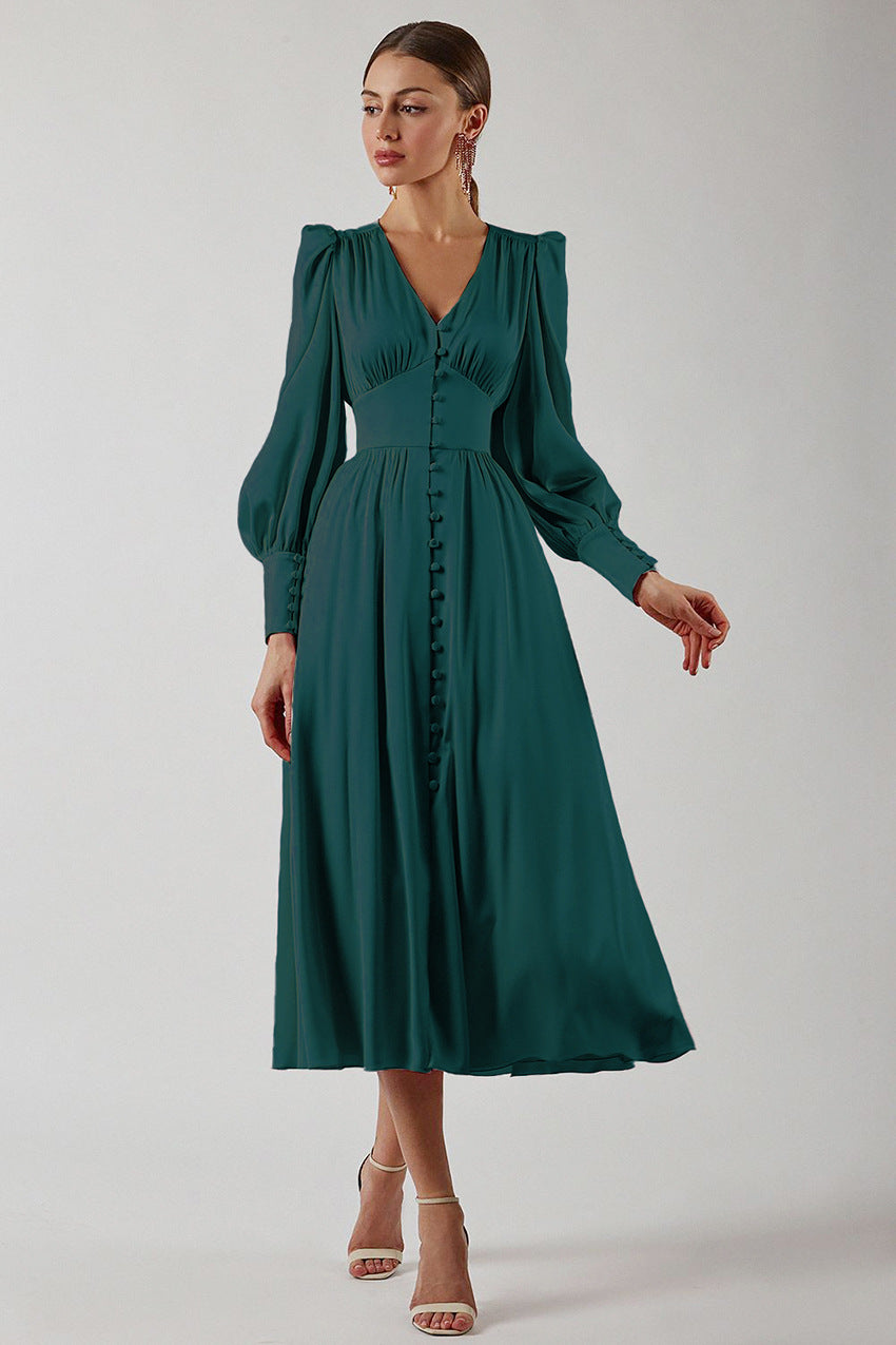 Elegante Satinkleider für Frühling und Sommer