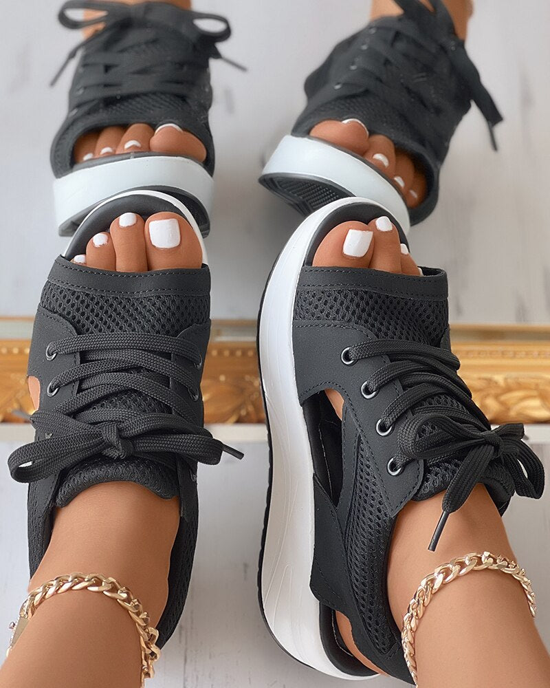 Trendkick: Atmungsaktive Sneaker-Sandalen