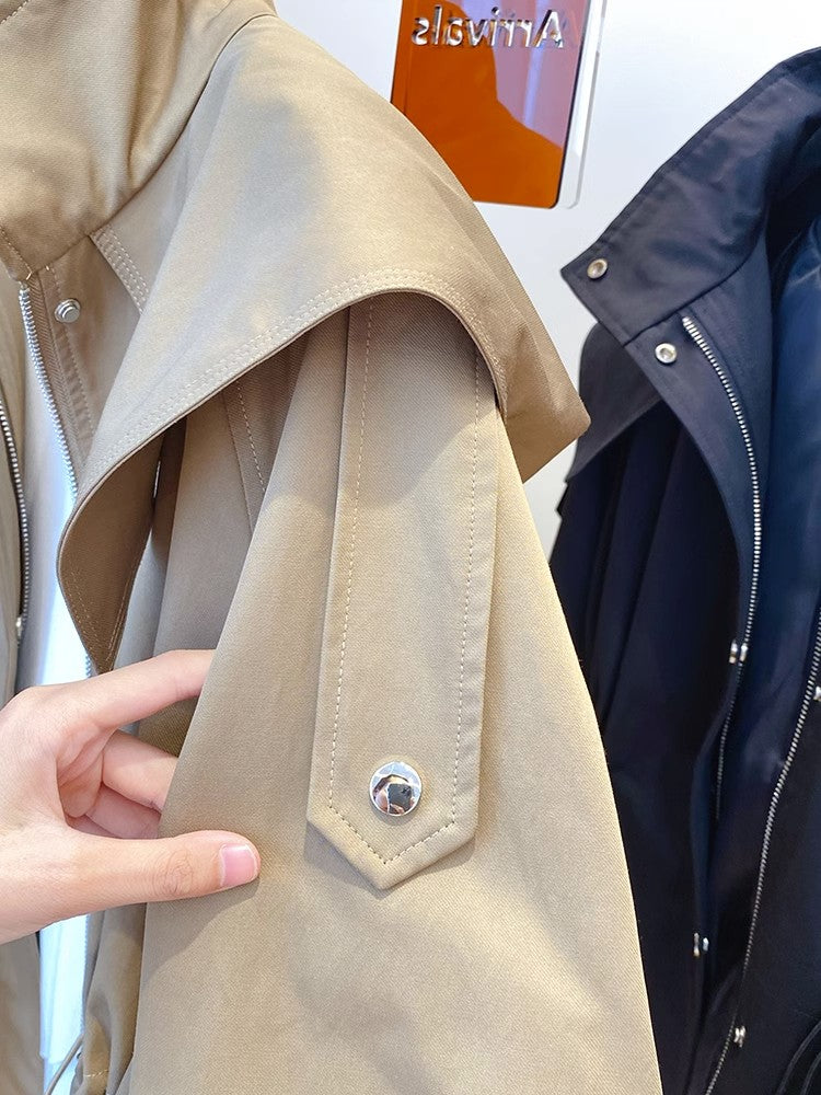 Leichte Kapuzenjacke mit Taschen
