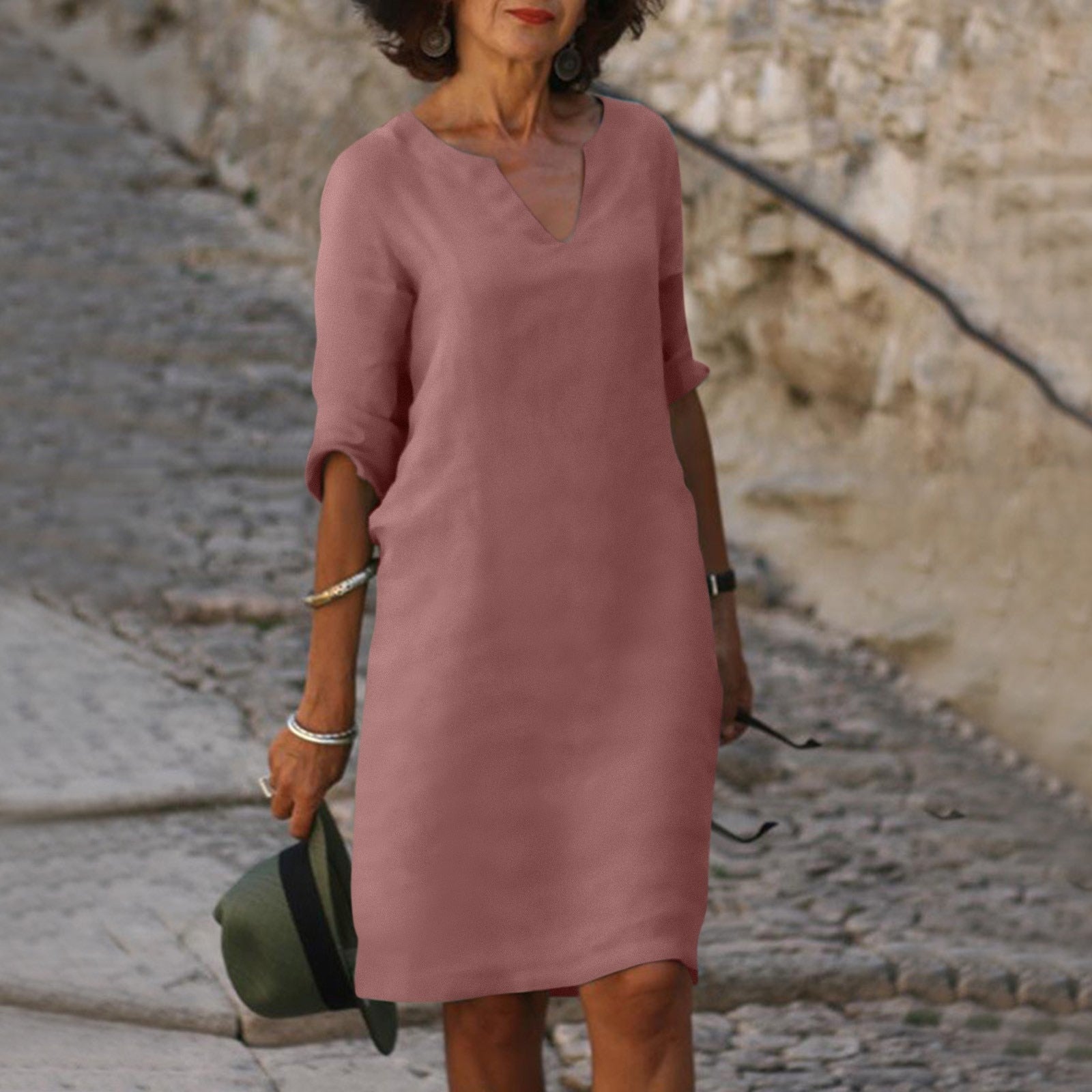 Elegantes Sommerkleid mit V-Ausschnitt