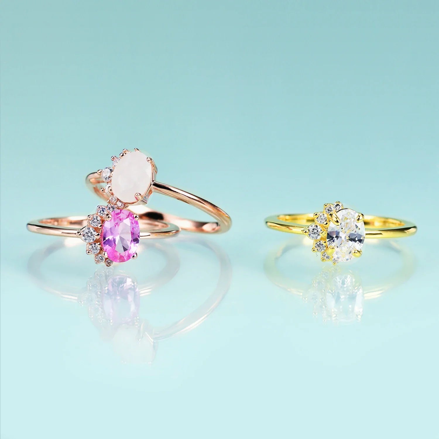 Roségold-Mondsteinring mit klaren Zirkonia, angeordnet in einem Halbkreis, Ehering für Frauen | Shop Nory
