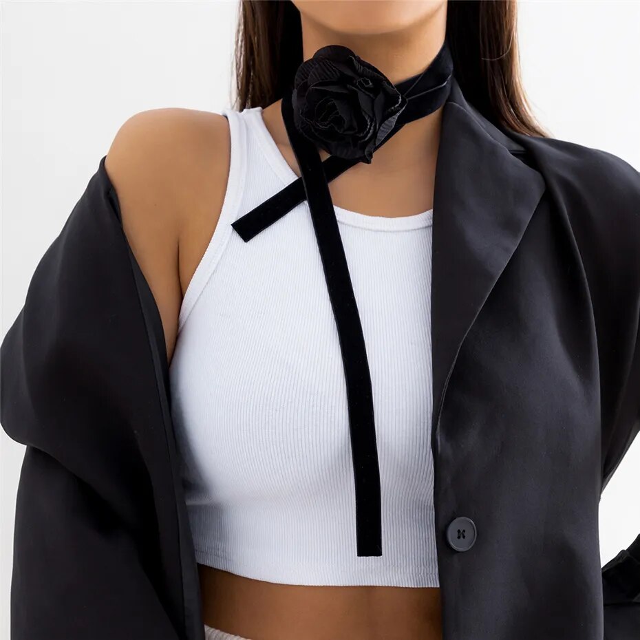Romantische große Rosen Schlüsselbein Choker Halskette | Shop Nory