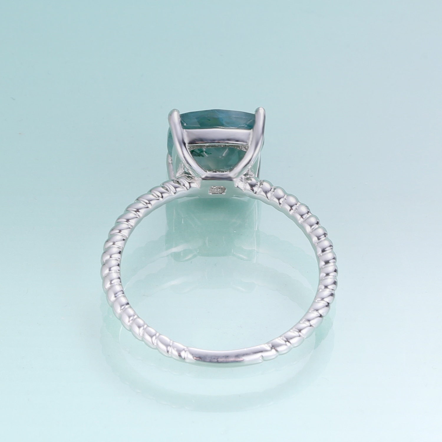Ring aus natürlichem Moosachat in quadratischer Form in Silber | Shop Nory