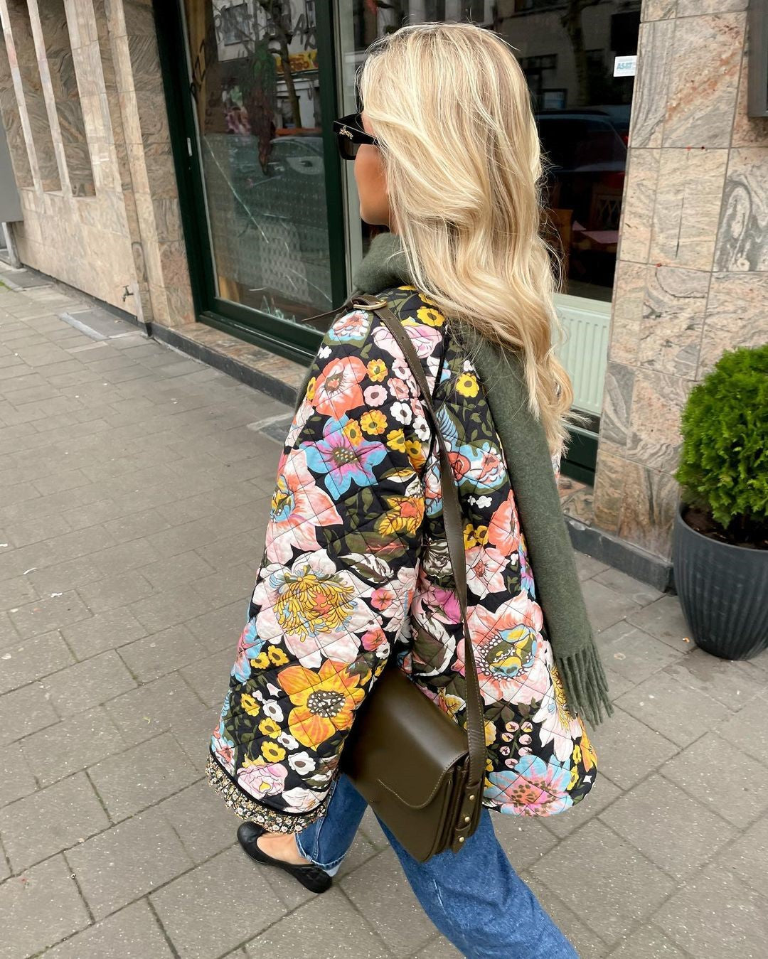 Blumengemusterte WendShopnorylouson Wärme und Stil in Einem Boho-design