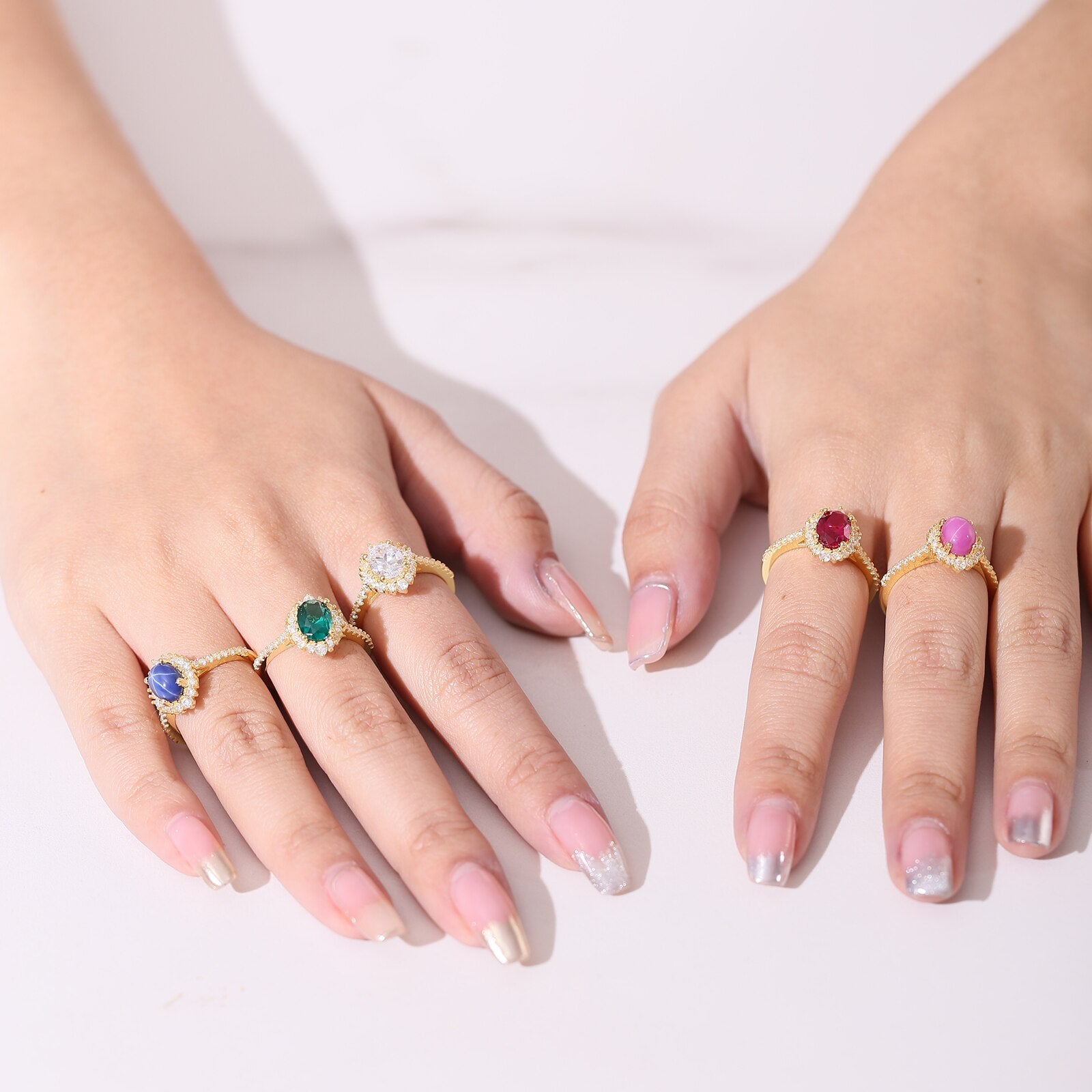 Moissanit-Verlobungsring. 14-karätiger Gelbgold-Solitärring im Ovalschliff | Shop Nory