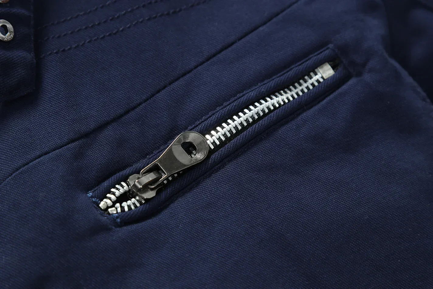 Stylischer langer Herbst-Trenchcoat für Herren