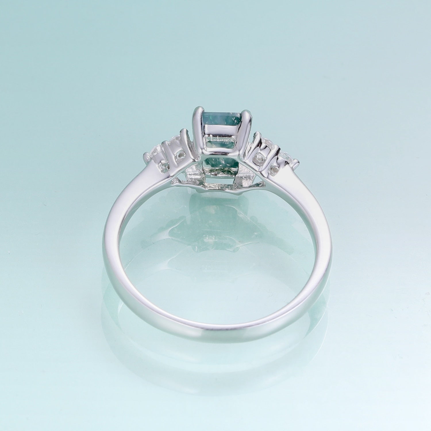Ring mit Moosachat im Smaragdschliff aus Silber | Shop Nory