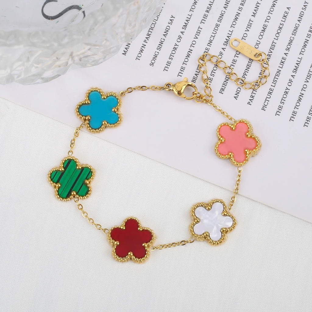 Klassisches Edelstahl Fünf-Blumen-Armband für Damen Shop Nory
