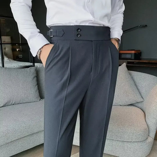 Chic Hochtaillierte Chinohose