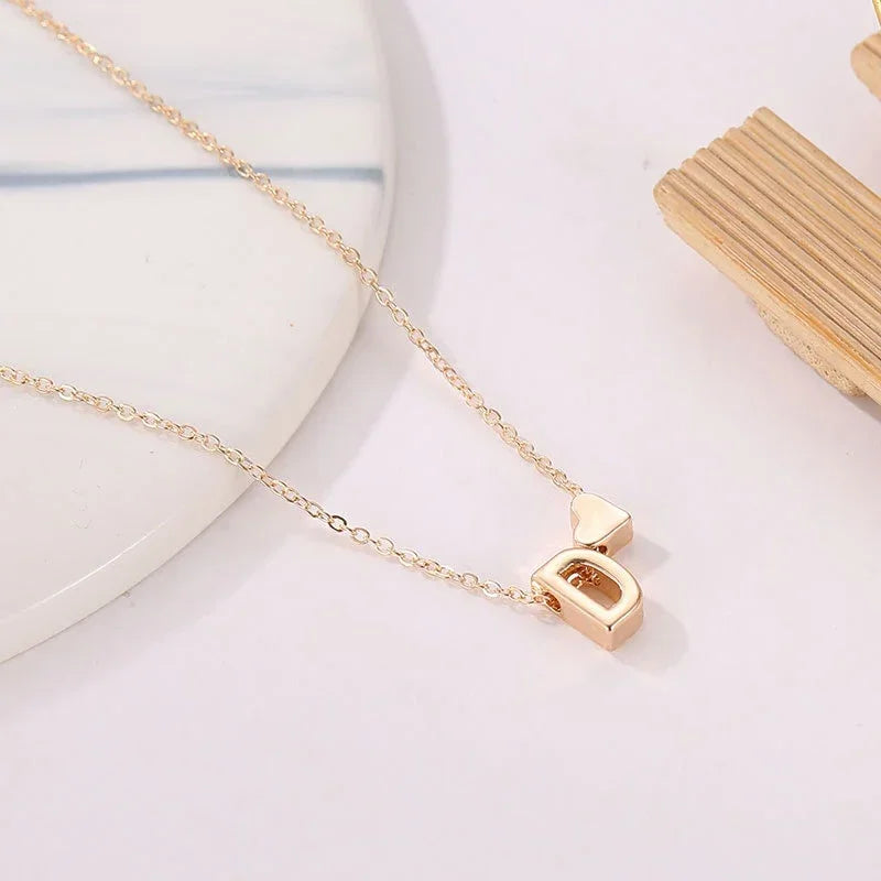 Dainty Initial Herz Halskette – Gold oder Silber Buchstaben Choker für Frauen Shop Nory