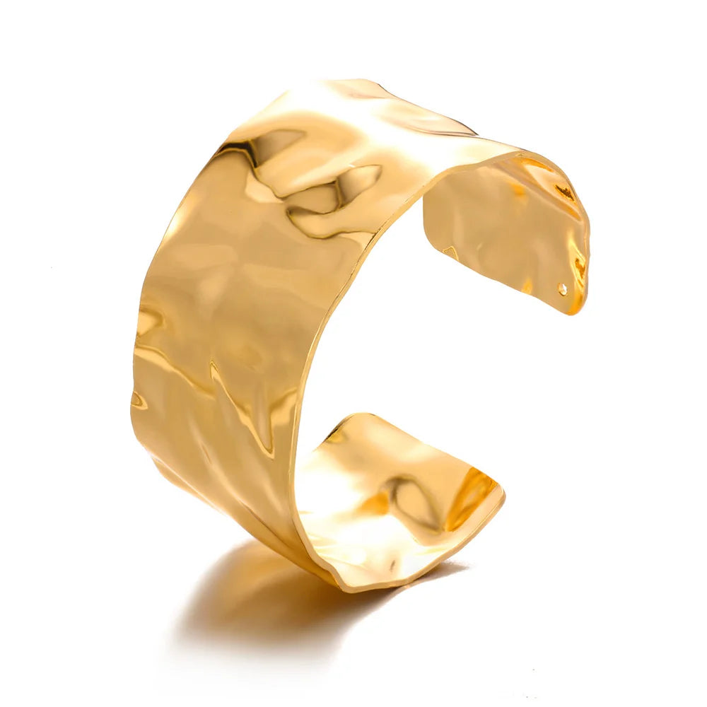 Vintage Floral Armreif – Goldfarbiger Edelstahl-Bangle für Frauen Shop Nory