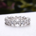 Strahlendes Moissanite Eternity Band aus S925 Silber | Shop Nory