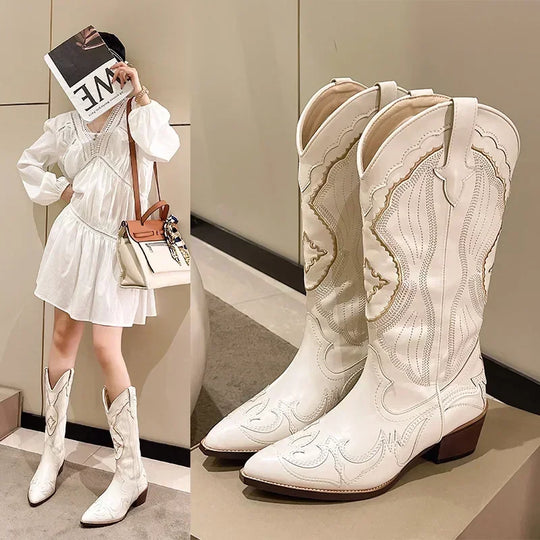Bestickte Cowboy-Stiefel