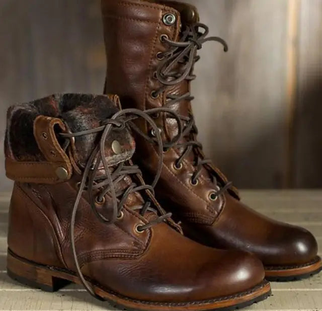 Winterstiefeletten mit Schnürung