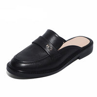 Schwarze Pantoffel