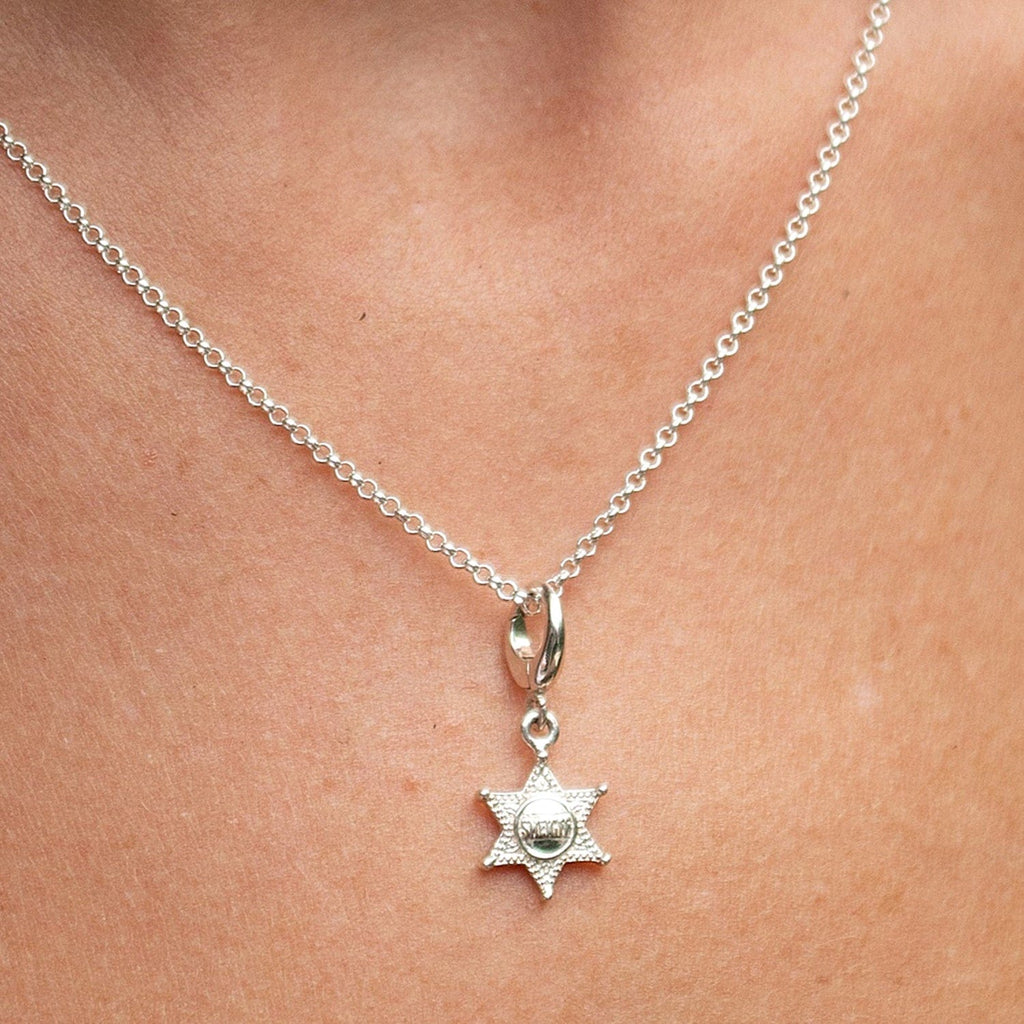 Silber Sheriff-Abzeichen Charm Anhänger-Halskette | Shop Nory