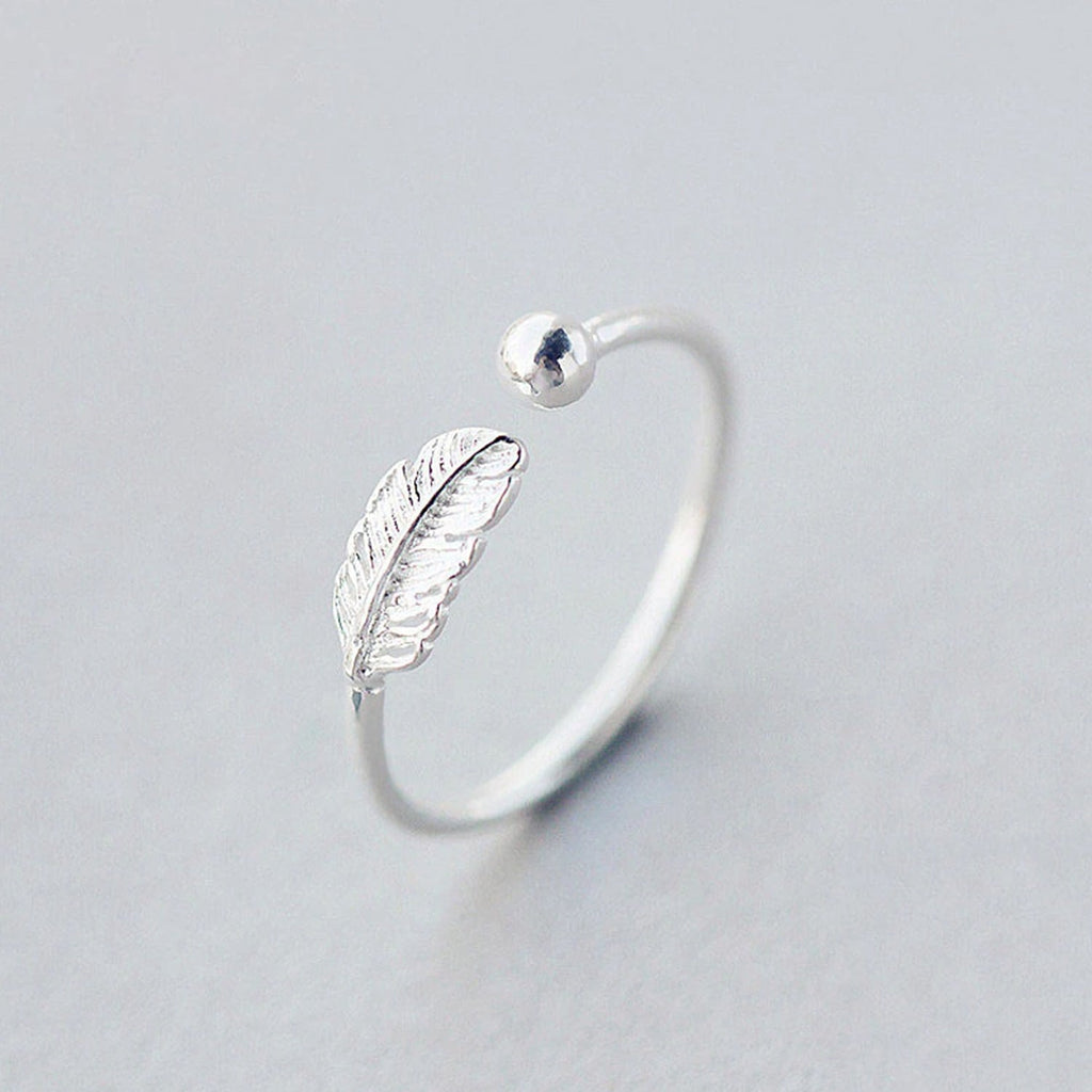Einfacher feiner Feder-Ring | Shop Nory