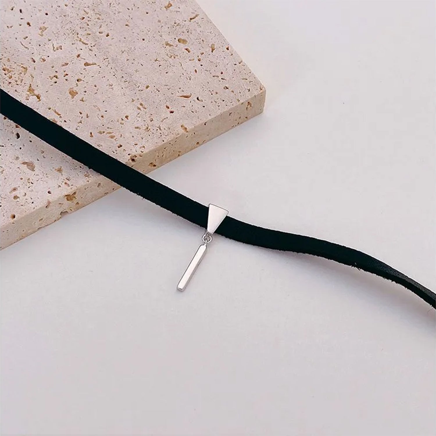 Einfaches Silbersbar-Choker | Shop Nory