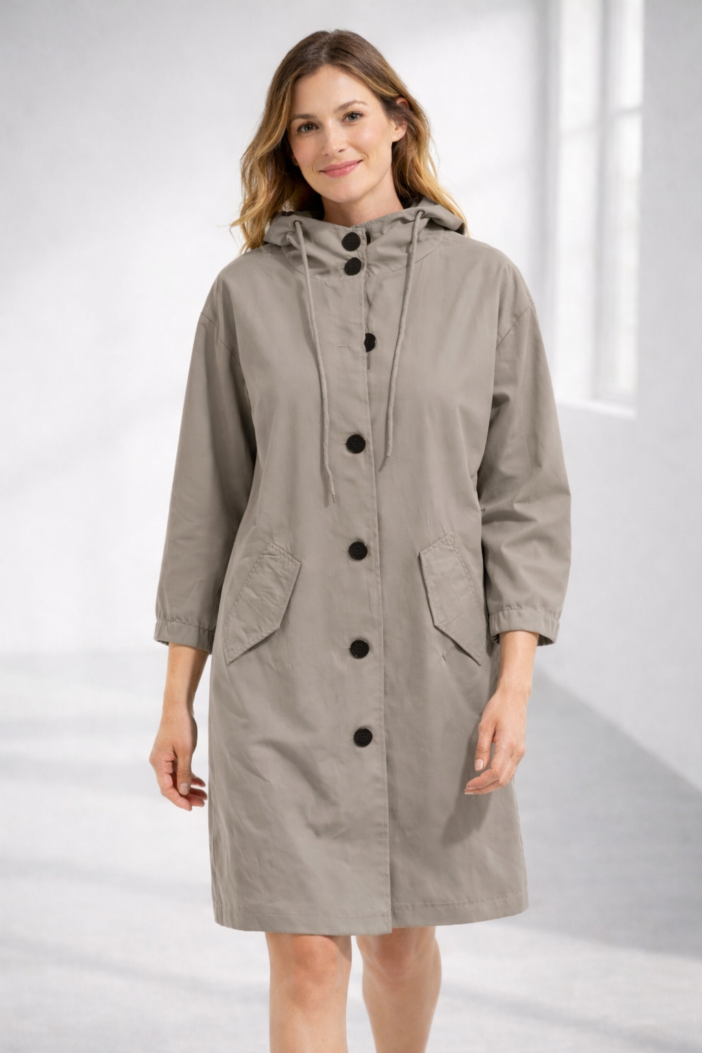 Damen Kapuzenjacke in mittlerer Länge