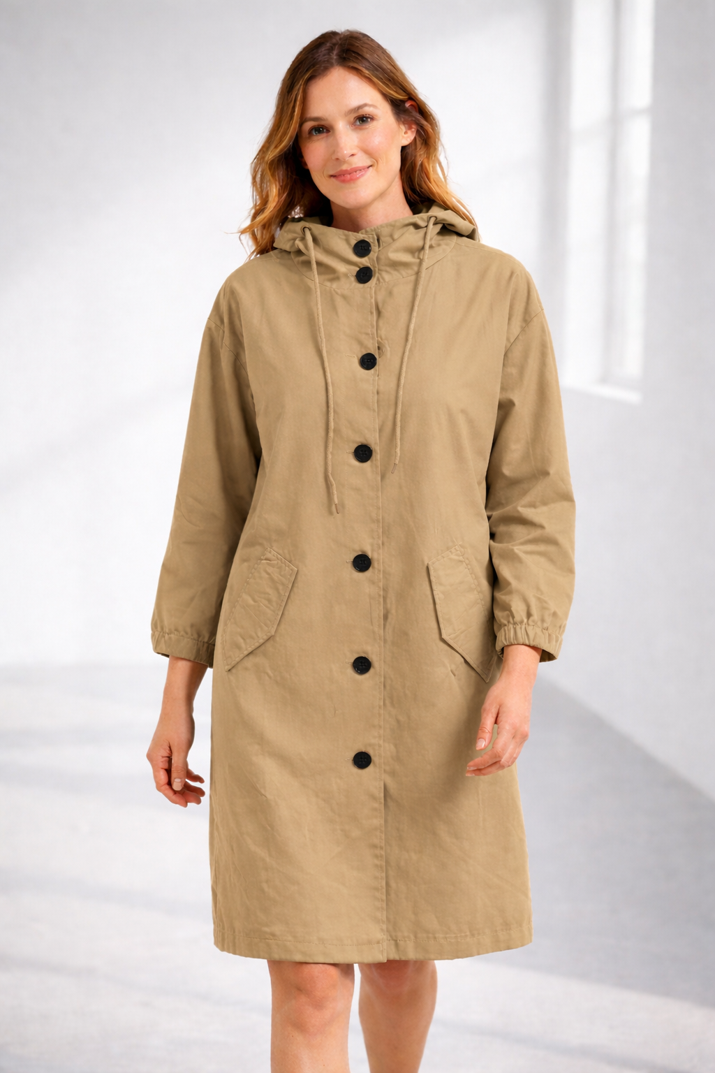 Damen Kapuzenjacke in mittlerer Länge