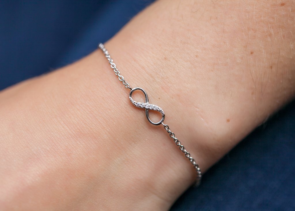 Unendliches-Armband aus Silber mit Zirkonia, Armband Silber Zirkonia Unendlichkeit | Shop Nory