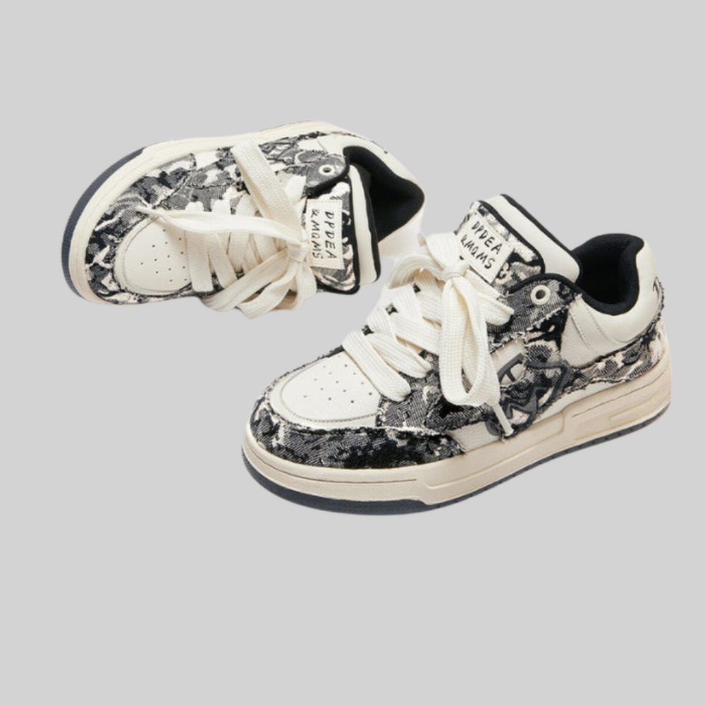 Sneakers - Casual - Retro Kreuz Graffiti