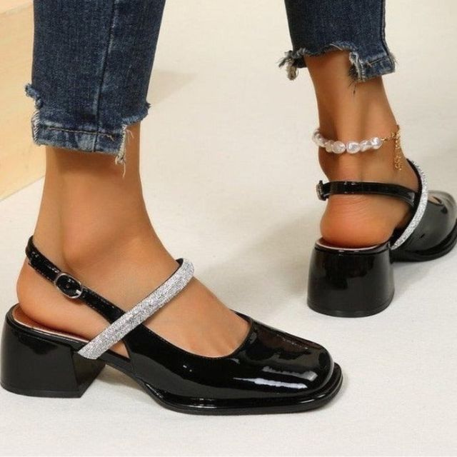 Glitzernde WeißlackPumps